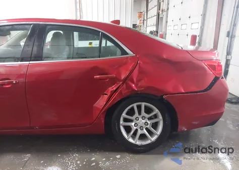 2013 Chevrolet Malibu Eco Premium Audio z USA, uszkodzony, nr VIN 1G11F5RR2DF110013